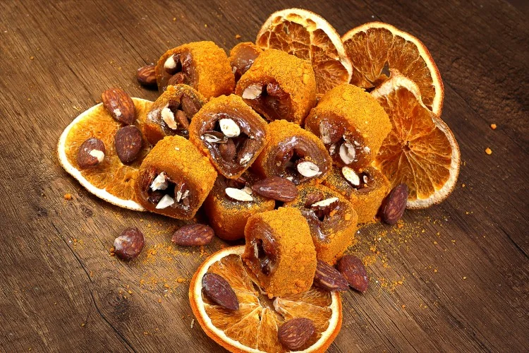 PORTAKALLI BADEMLİ SARMA